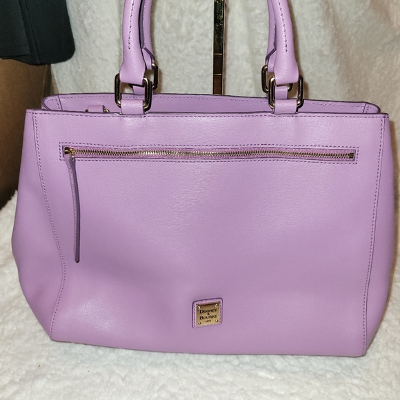 Dooney & Bourke Handbags - Beautiful purple Dooney and Bourke purse
